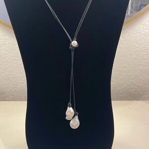 Handcrafted Leather and Baroque Pearl Lariat Necklace - EUC
